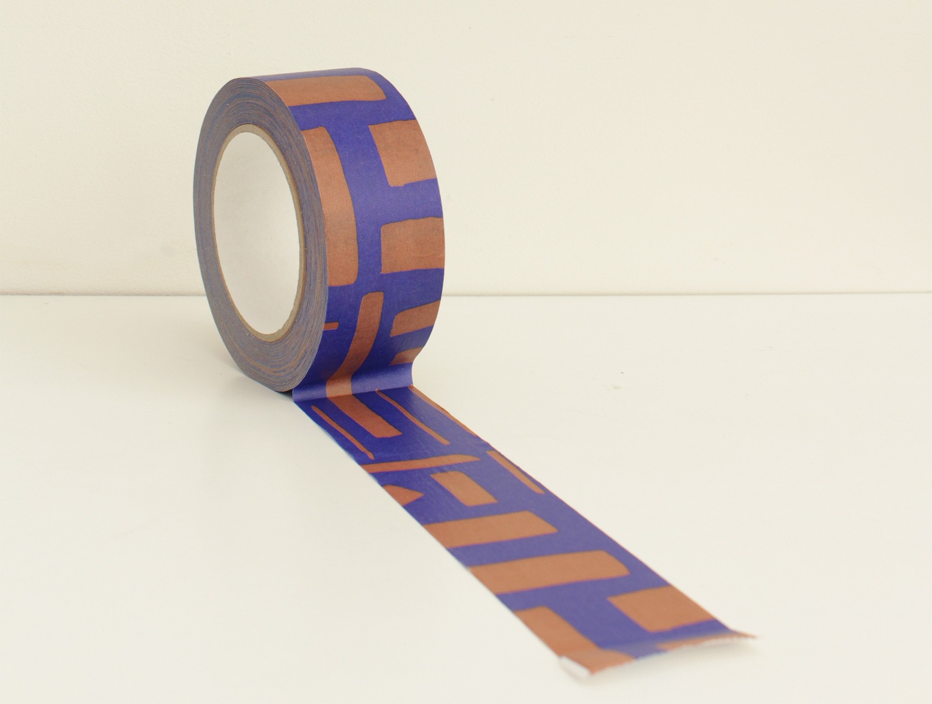 Roll of paper tape stripes rustbrown | blue