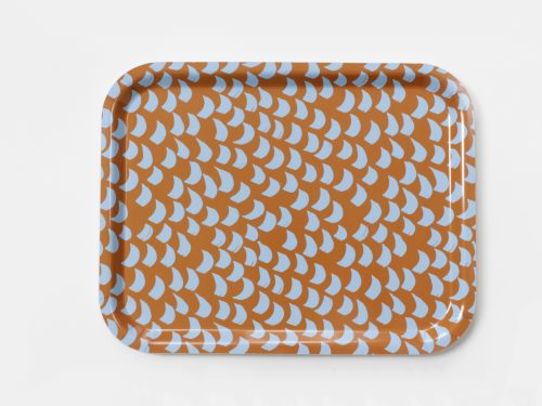 Tray M Armour. 28 x 36 cm, ochre + light blue.