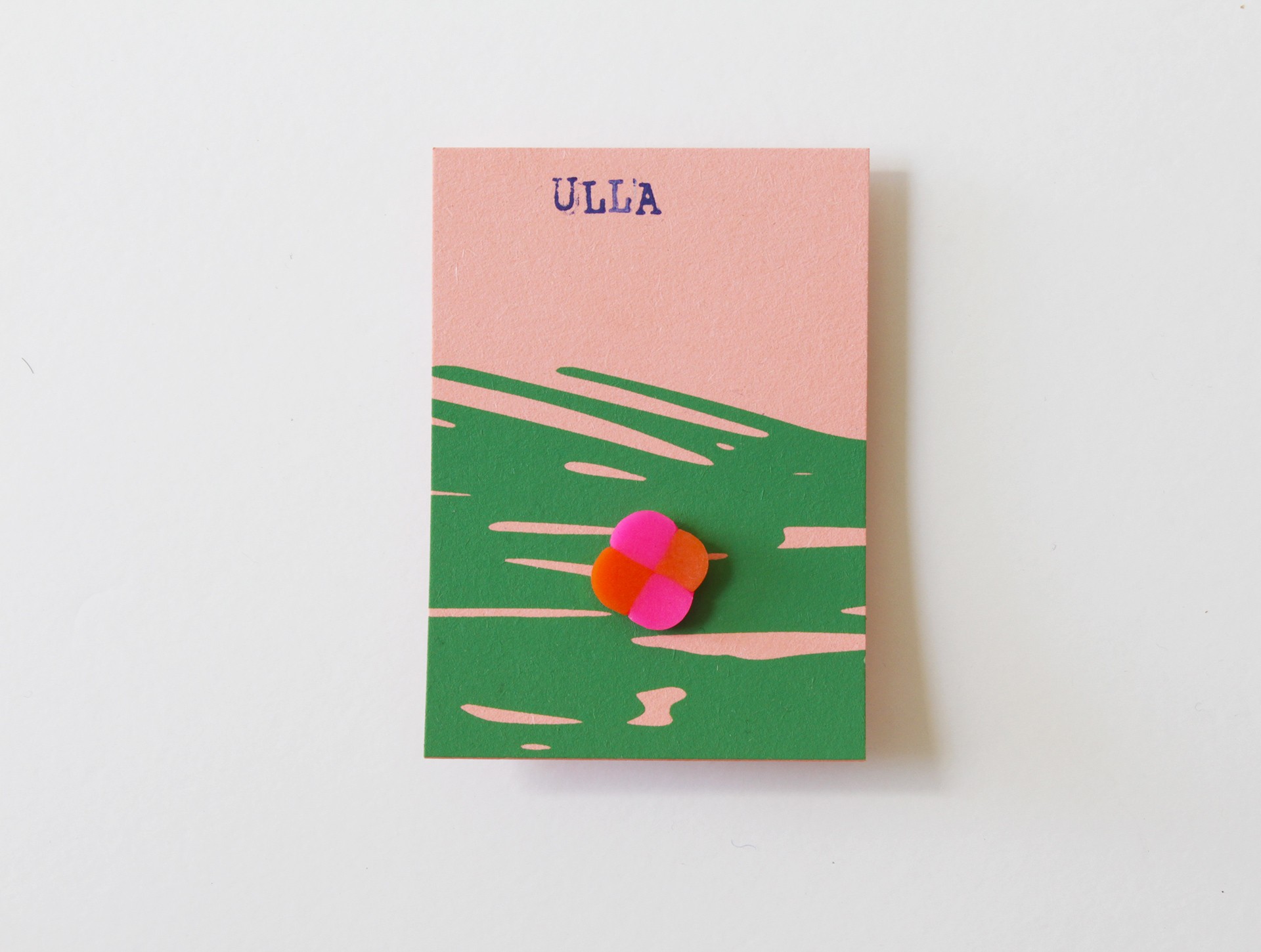 Klavertje vier, mini broche. Oranje + roze